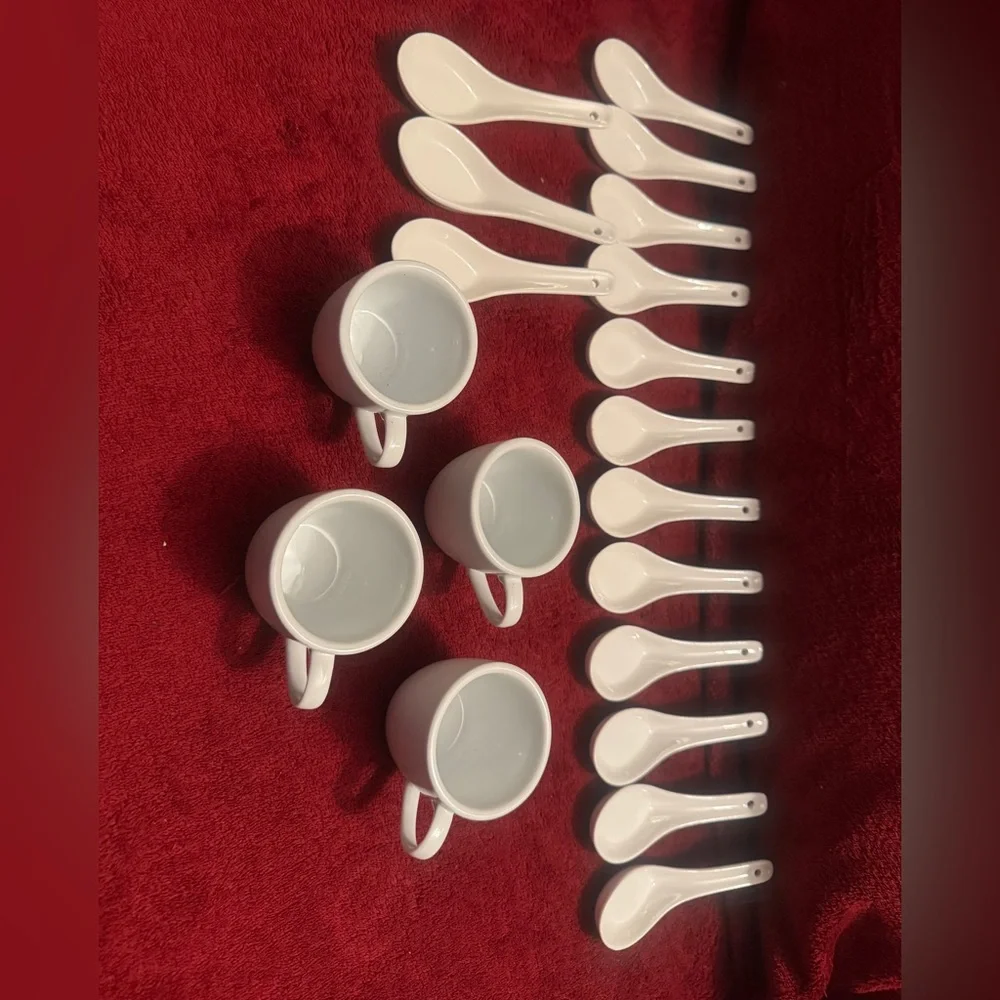 White Porcelain Teacups and Chinese Soup Spoons Set